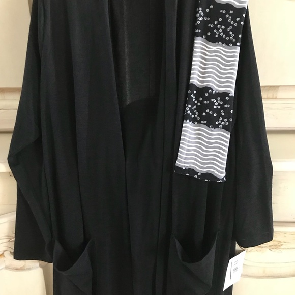 Black Sarah 💞💞 - Picture 2 of 2